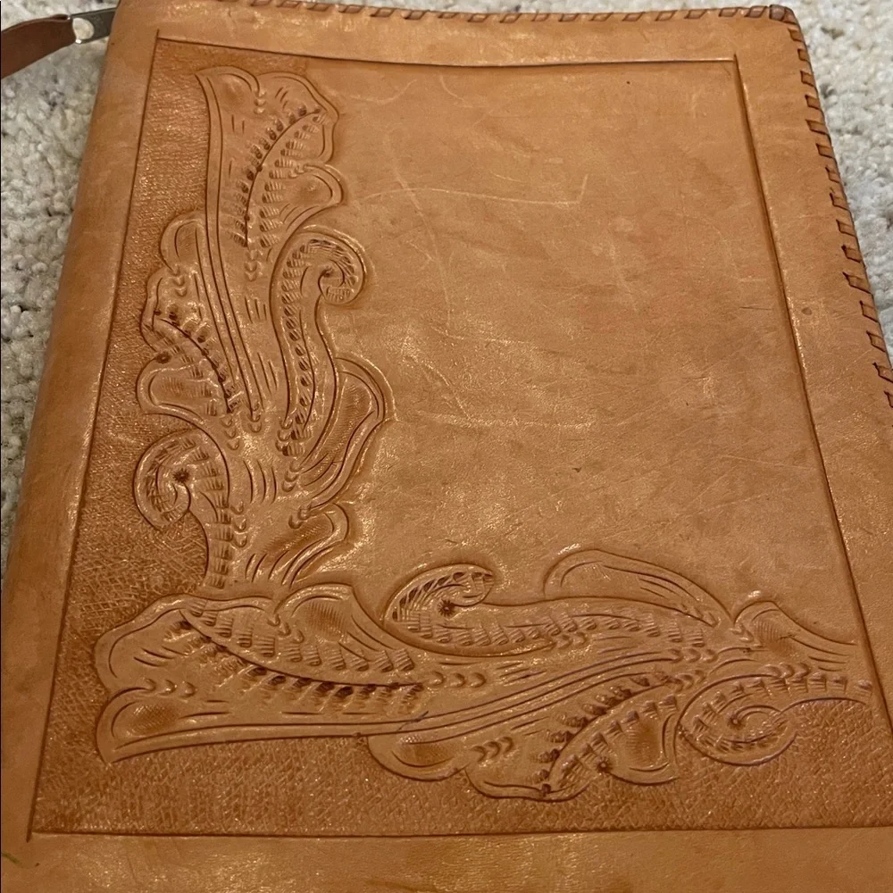 HANDMADE LEATHER BOOK COVER MADE IN PARAGUAY CULTURE FLOWER WAVES